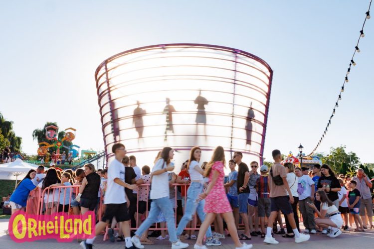 OrheiLand — место, где мечты становятся реальностью. Каждые выходные вас ждет специальная программа и концерт!