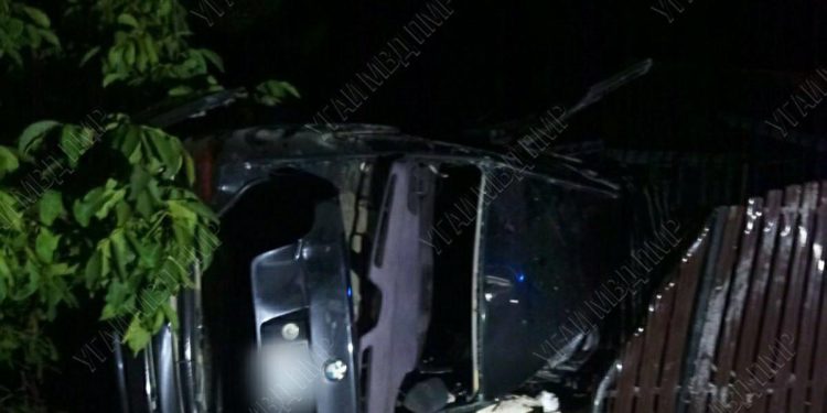 Accident la Camenca după ce un minor a luat mașina tatălui său: un tânăr a murit, alți patru – pe patul de spital