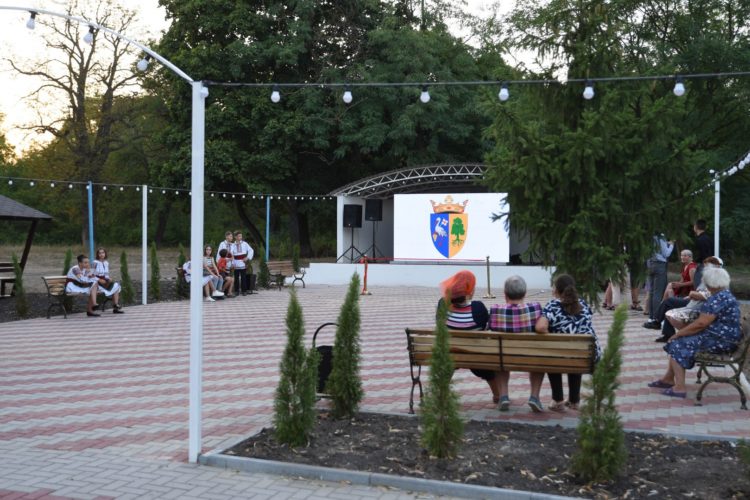 Еще один крупный проект команды Илана Шора: В коммуне Похребень Оргеевского района открыт новый современный парк