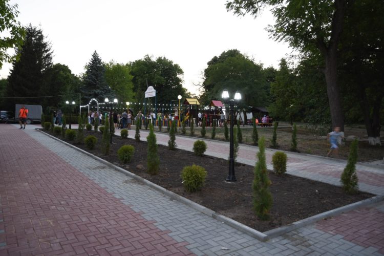 Еще один крупный проект команды Илана Шора: В коммуне Похребень Оргеевского района открыт новый современный парк