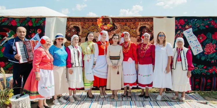 Евгения Гуцул на юбилейном фестивале «Gagauz Kilimneri»: «Гагаузский ковер воплотил в себе душу и все богатство культурного наследия нашего народа»