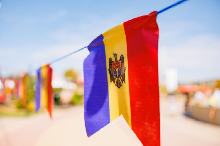 Оргеев с размахом отмечает День независимости: Фанфары, национальные костюмы, развлечения для детей, ярмарка народных мастеров, зажигательный концерт, легендарная Cи Си Кетч и фейерверк