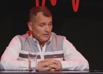 Opinie: Moldovenii vor continua să plece din țară, atâta timp cât statul nu le poate asigura un garant al stabilității