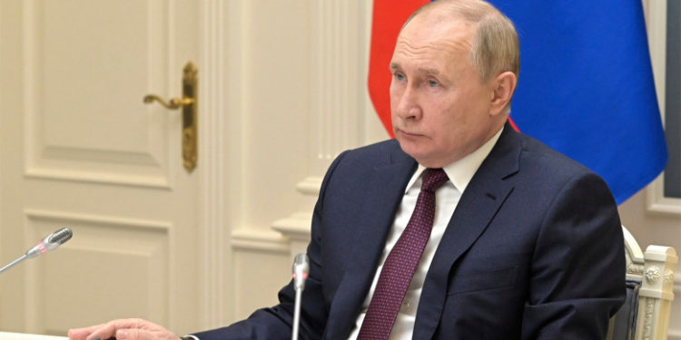 Bloomberg анонсировал первый в 2023 году зарубежный визит президента России, Владимира Путина