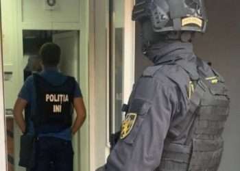 Captură de aur – ridicată de poliție. Marfa a fost găsită în ateliere specializate în gravare falsă