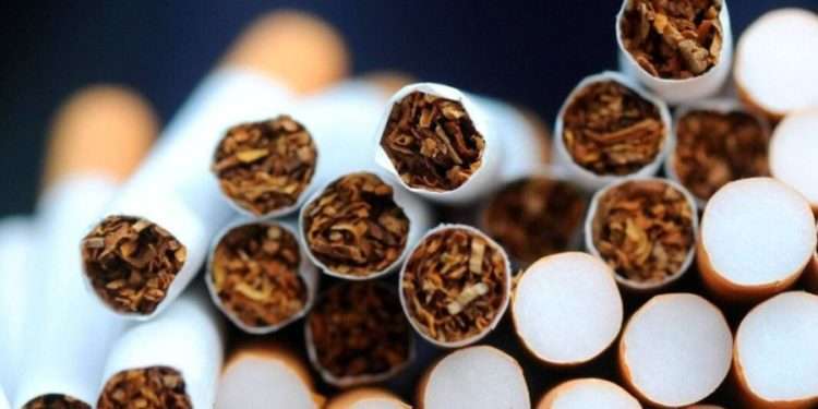 На глазах представителей госструктур сожгли крупную партию табачных изделий