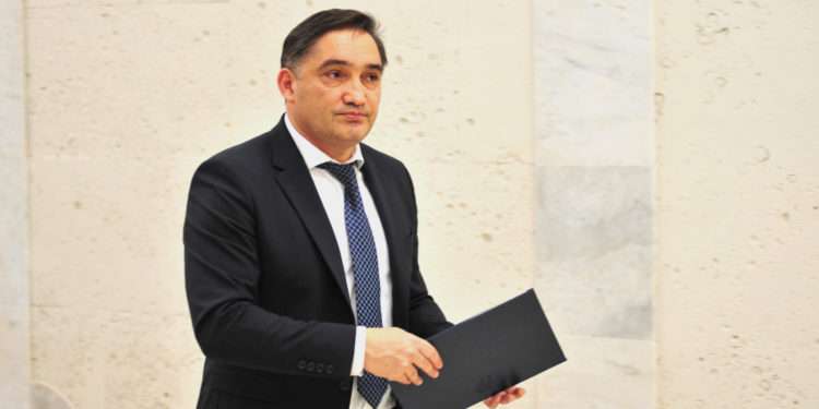 Санду подписала указ об увольнении Генерального прокурора Александра Стояногло