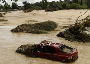 Мощный шторм в Испании: погибли уже 5 человек, есть пропавшие без вести