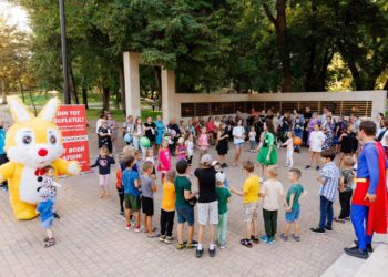 Proiectul „Din tot Sufletul”: Sărbătoarea care te ajută să uiți de probleme și sărăcie