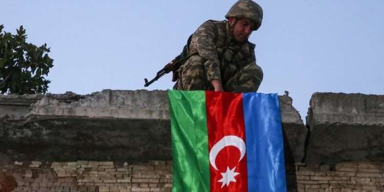 Азербайджан сообщил о гибели 192 военнослужащих за два дня операции в Карабахе