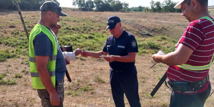 Regulile care trebuie să le respecte vânătorii pentru prevenirea incidentelor şi evitarea amenzilor