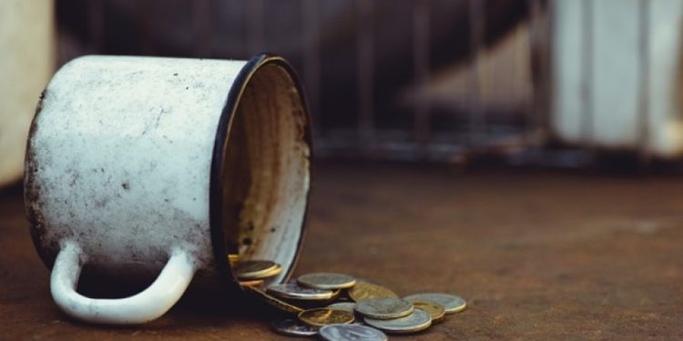 SONDAJ: Sărăcia și grija pentru viitorul copiilor sunt cele mai mari preocupări ale moldovenilor