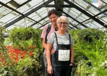 Cuplul LGBT din Moldova, care vrea să se căsătorească, citat pentru prima ședință de judecată. Angelica Frolov: Cer drepturi egale | VIDEO