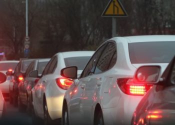 Funeraliile primului Președinte al Moldovei: Poliția îndeamnă șoferii la calm și înțelegere, în legătură cu restricțiile de circulație din Capitală