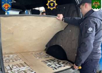 Noi detalii în dosarul tatălui și fiului, acuzați de contrabandă cu țigări: Ce pedeapsă riscă bărbații | VIDEO