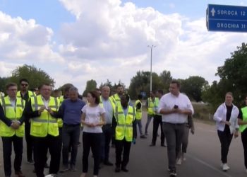 Renovarea drumului Soroca-Arionești-Otaci: Localnicii se plâng că după ce șantierul a fost vizitat de conducerea țării și presă, tehnica a dispărut