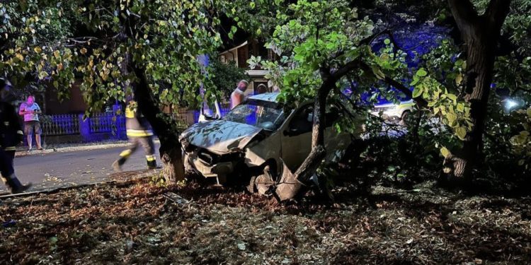 Становится традицией? Еще один пьяный полицейский спровоцировал ДТП во Флорештах | FOTO