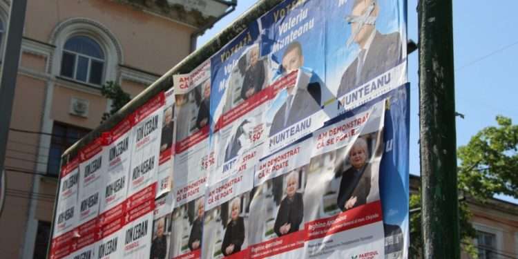 Autoritățile administrației publice locale, obligate să asigure locuri speciale amenajate pentru afișele electorale și un minim de localuri pentru desfășurarea întâlnirilor cu alegătorii | VIDEO