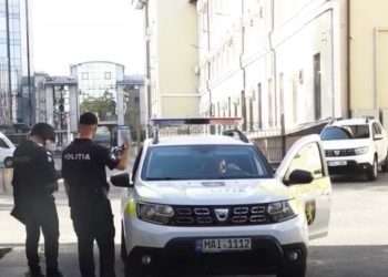 Două vizite într-o săptămână a oamenilor legii, colectare de date personale, percheziții la tipografie. Partidul „Șansă” acuză autoritățile de presiune și intimidare asupra membrilor lor | VIDEO