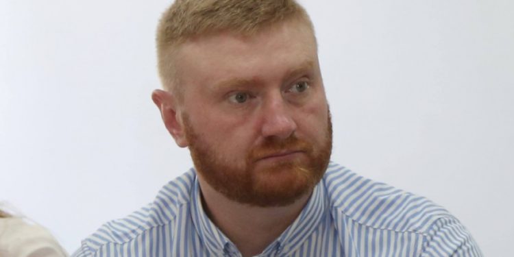 La doar două zile de la depunerea dosarului, candidatul la funcția de primar al municipiului Chișinău, Mihail Bagas a fost încătușat de procurorii anticorupție | VIDEO