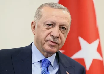 Эрдоган предложил России, Азербайджану и Армении встречу по Карабаху