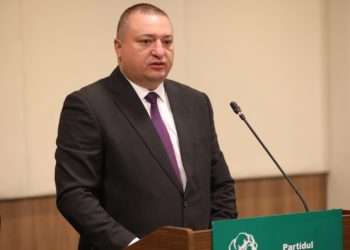 Al 14-lea pretendent la postul de primar al Capitalei: Candidatul PLDM și-a depus dosarul pentru înscrierea în cursa electorală | VIDEO