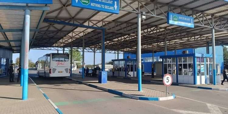 Situația la frontieră, în ultimele 24 de ore: Câți cetățeni au părăsit Republica Moldova