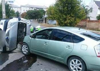 Tiraspol: Un bărbat a ajuns în reanimare, după ce nu a cedat trecerea altui vehicul și a provocat un accident