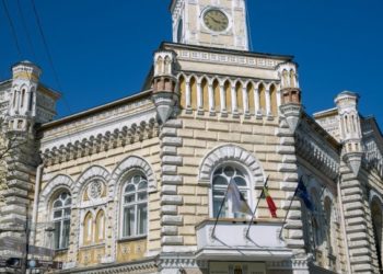 Încă doi pretendenți la fotoliul de primar al Capitalei au depus actele pentru înregistrarea în cursa electorală. Cine sunt aceștia | VIDEO