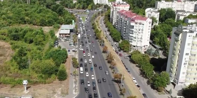 Polițiștii de patrulare se vor afla masiv în trafic în orele de vârf: Vor fi monitorizate benzile dedicate transportului public