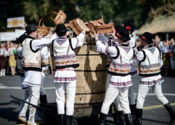 Ziua Națională a Vinului revine pe 7 și 8 octombrie. Cea de-a 22-a ediție a evenimentului va aduna 90 de vinificatori din întreaga țară | VIDEO
