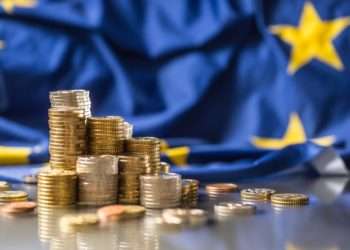 Zona euro riscă să intre în recesiune: Băncile centrale majorează drastic dobânzile