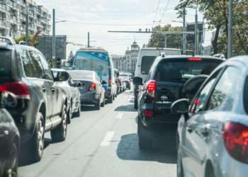 În Republica Moldova vor apărea indicatoare și marcaje rutiere noi. Cum arată acestea