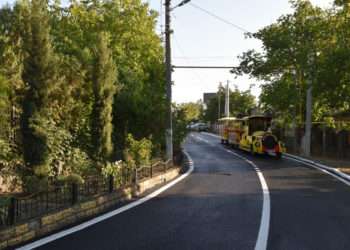 Reparaţia capitală a încă două străzi din Orhei, finalizată cu succes: Trotuarele au fost pavate, s-au instalat bănci noi şi amenajată o zonă verde. Ce spun localnicii | VIDEO