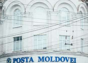 Ai colet, dar trebuie să achiți! Cum sunt duși de nas cetățenii într-o escrocherie, care folosește numele Poștei Moldovei | FOTO