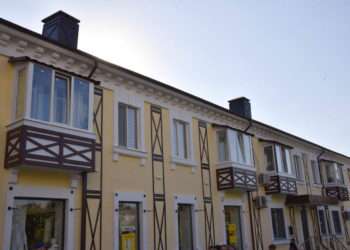 „Ne place tot ce se întâmplă în municipiu”. Transformarea Orheiului intră într-o nouă etapă: Autoritățile municipale au dat startul restaurării fațadelor clădirilor | VIDEO