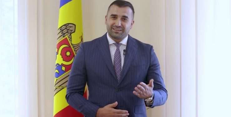 Candidatul PSRM la șefia capitalei promite pensionarilor 100 de lei lunar pentru pâine și mai multe proiecte infrastructurale de amploare | VIDEO