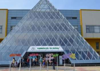 Ofițerii și procurorii anticorupție au descins pe mai multe adrese din Chișinău. Este vizat centrul ARTICO