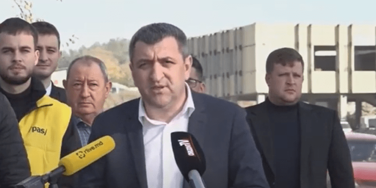 Candidatul partidului aflat la guvernare, pentru primăria Chișinău, spune că statul pierde anual milioane de lei, deoarece agenții economici își perfectează greu acte permisive. Ce soluții propune | VIDEO