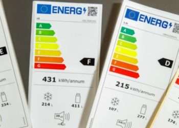 Etichetele energetice devin obligatorii pentru electrocasnice. Comercianţii care nu vor respecta regula riscă amenzi