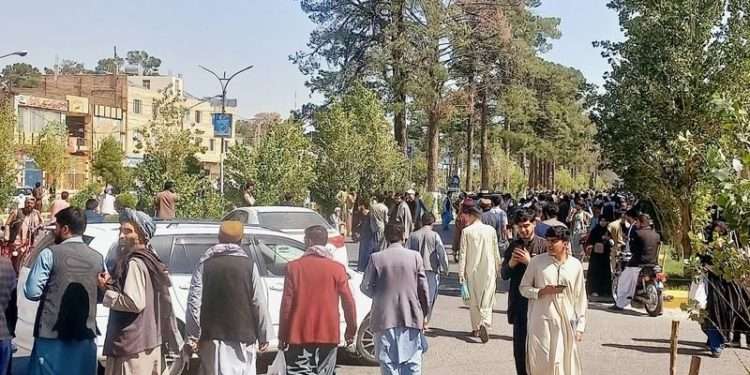 Cutremur cu magnitudinea de 6,3 grade, urmat de patru replici majore în Afganistan: Peste 2.000 de oameni au murit