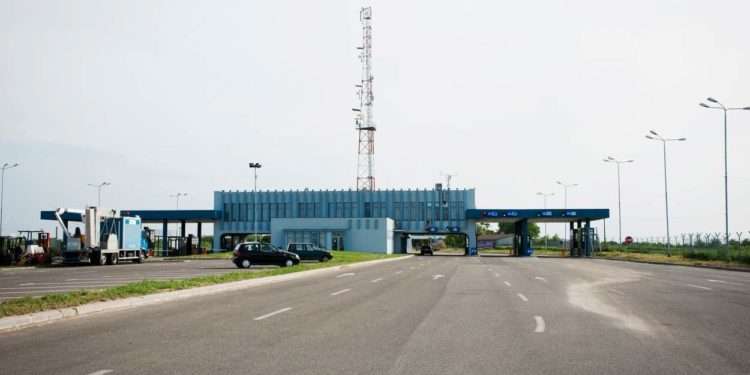 Focuri de armă la granița dintre România și Ucraina – Au lăsat marfa și au scăpat prin pădure