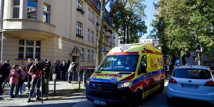 Atac șocant în Polonia. Un bărbat a înjunghiat pe stradă un băiețel de 5 ani, aflat în excursie cu grădinița