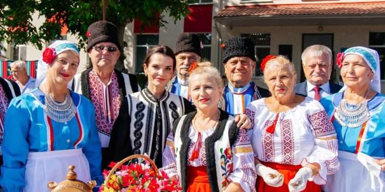 Evghenia Guțul vine cu o veste bună pentru vârstnicii din Găgăuzia: A fost virată prima tranșă pentru suplimentele la pensie