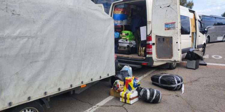 Vama Leușeni: Telefoane, tablete, laptopuri și alte dispozitive, tăinuite printre bagaje și colete neînsoțite