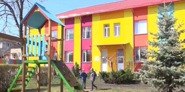 „Este foarte frumos, pentru copii asta e un bine”. Grădinița „Andrieș” din satul Susleni, raionul Orhei, a fost modernizată datorită unui program inițiat de Ilan Șor încă din anul 2015 | VIDEO