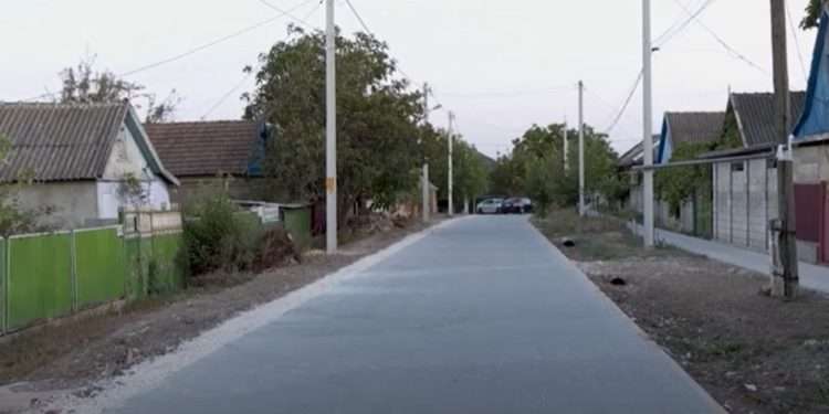 „Sunt schimbări mari”. Încă un drum a fost reabilitat în satul Svetlîi din Găgăuzia, datorită eforturilor autorităților locale cu sprijinul echipei Bașcanului Evghenia Guțul | VIDEO