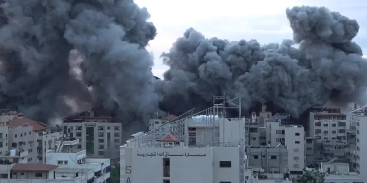 MAEIE a detaşat un funcţionar consular în Egipt. Mai mulţi moldoveni aşteaptă să fie evacuaţi din Fâşia Gaza de ruşi