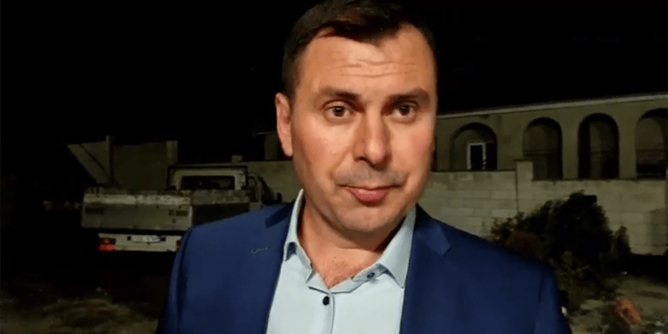 „Este răzbunare”. Vasile Costiuc, cercetat penal, după ce a agresat paznicul unui hotel din Capitală. Ce pedeapsă riscă