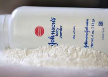 Un verdict care obliga Johnson&Johnson la plata a 223 de milioane de dolari, în scandalul pudrei de talc, a fost anulat
